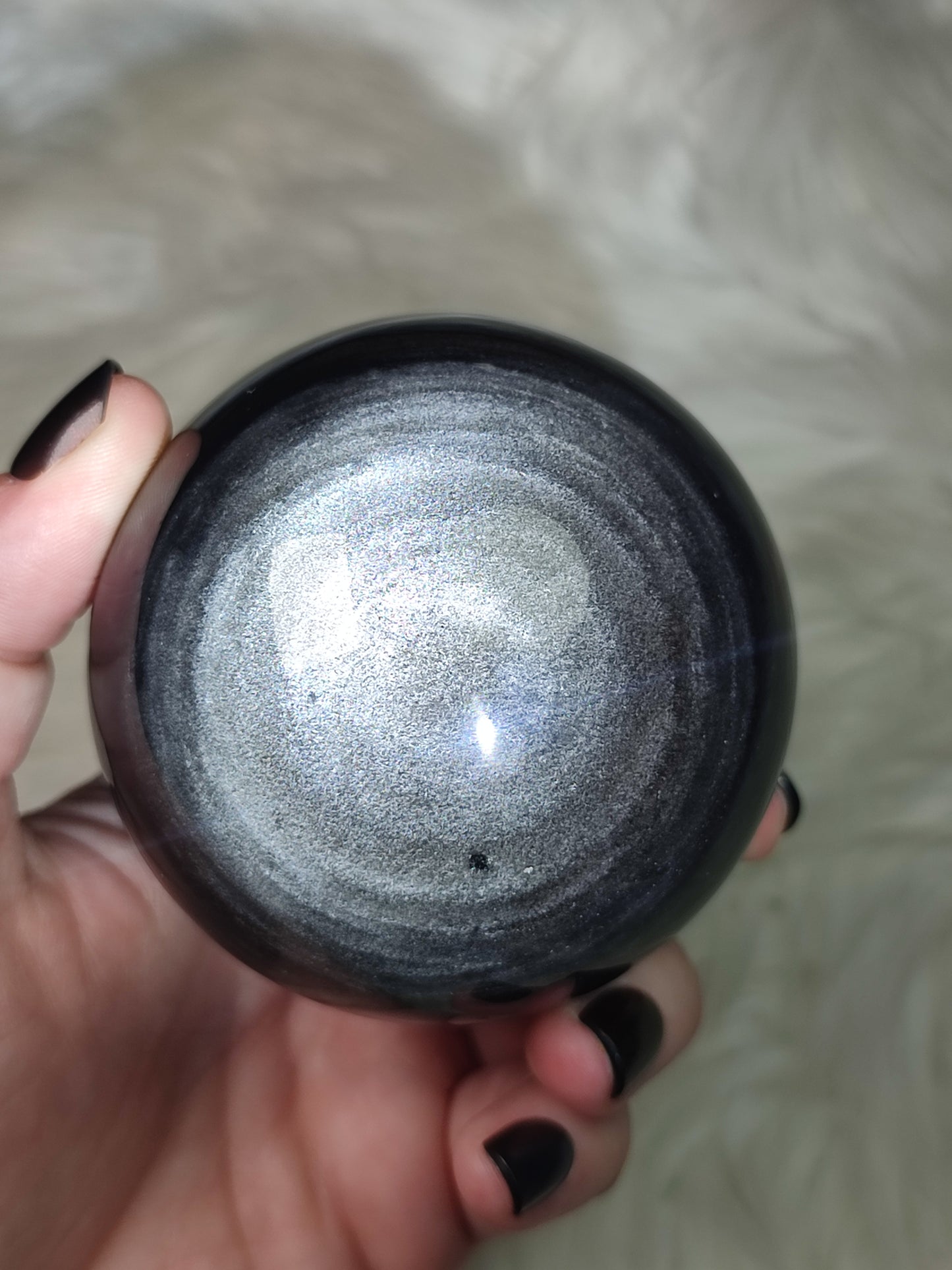 Gran esfera de obsidiana plateada 525 gr - video