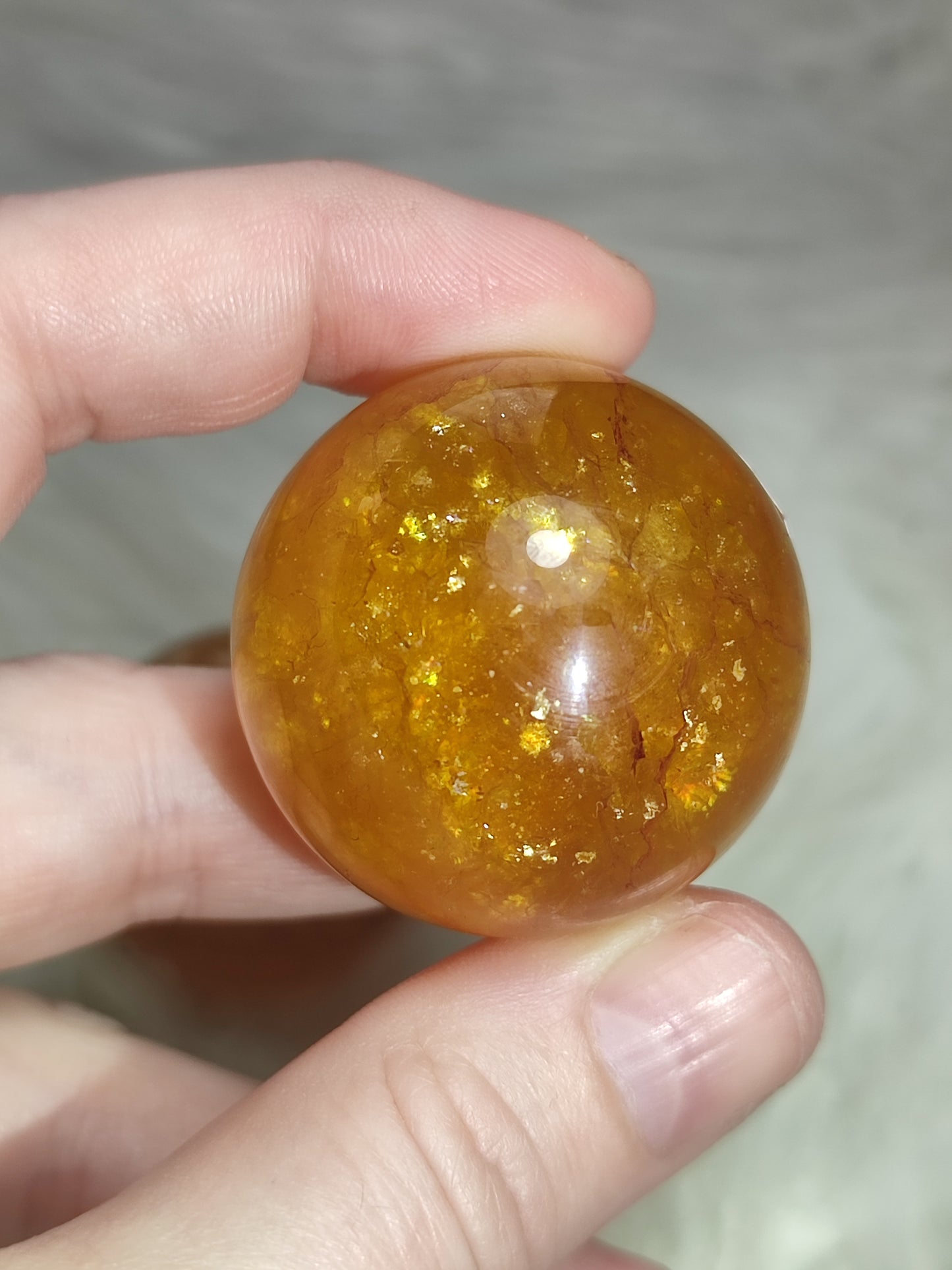 Esfera fluorita amarilla con mica