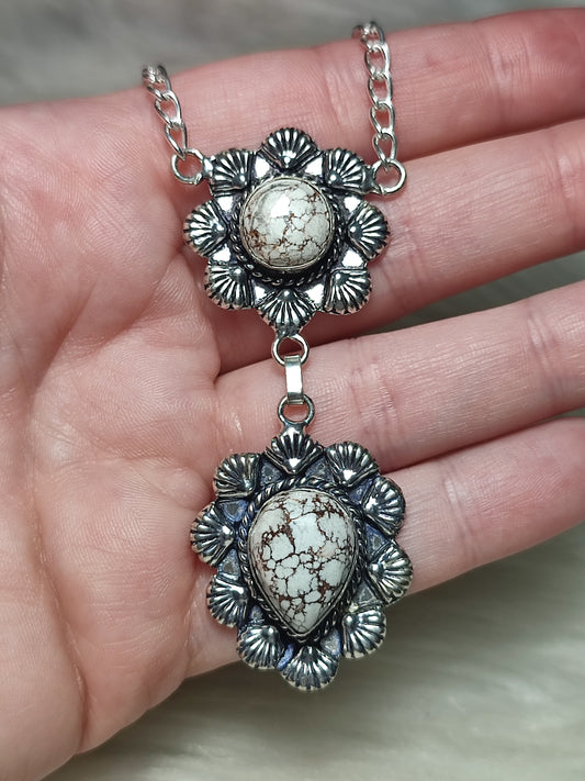 Collar baño plata con caballo salvaje n°106