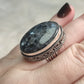 Anillo baño de plata con larvikita