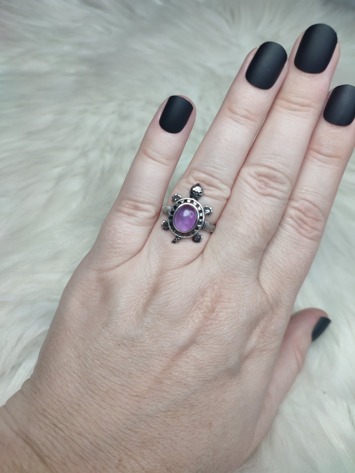 Anillo bisutería ajustable con amatista tortuga - ver descripción