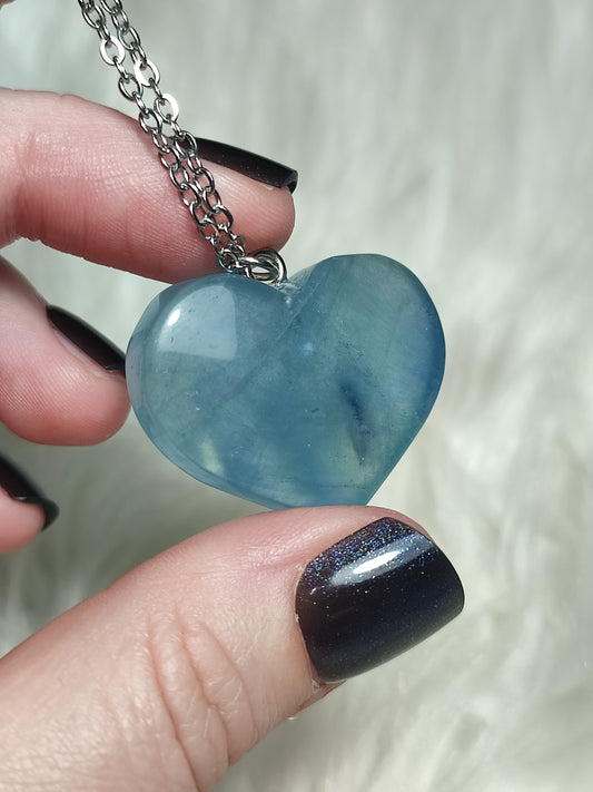 Collar fluorita azul - corazón 32
