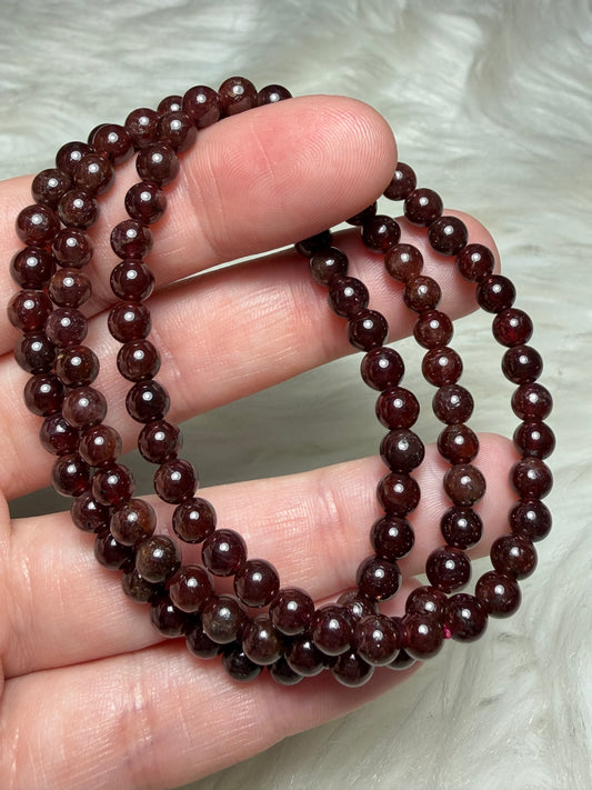 Pulsera bola granate 5 mm