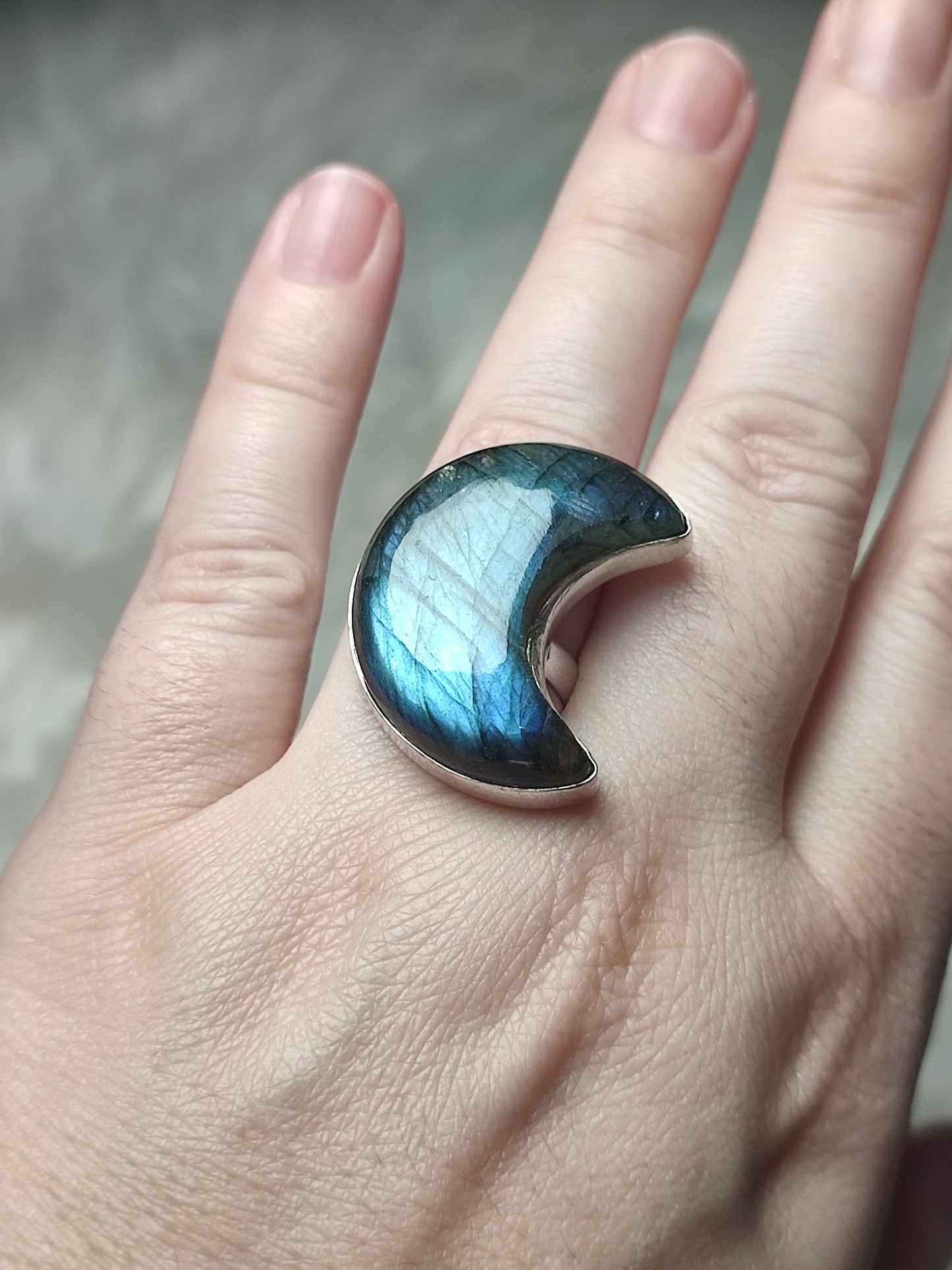 Anillo luna baño de plata con labradorita - Ajustable B25