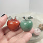 Manzanas en diferentes minerales