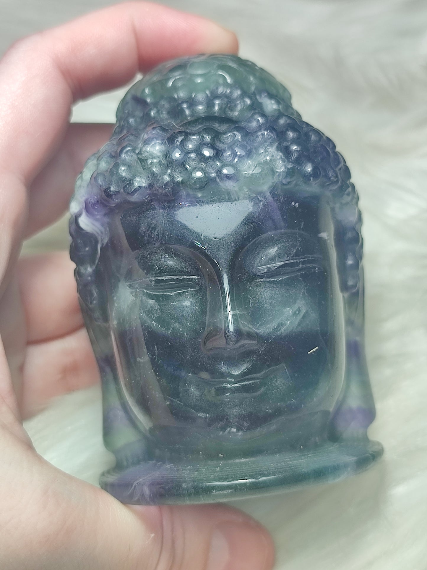 Buda fluorita multicolor 592 gramos