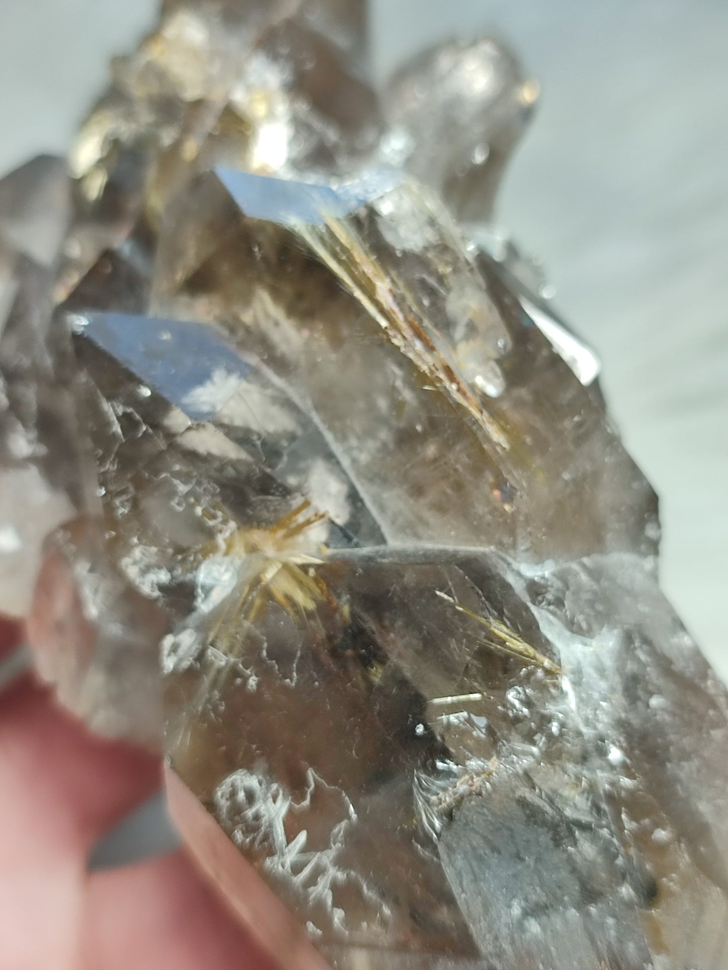 Espécimen punta cuarzo rutilo cluster 435 gr - video