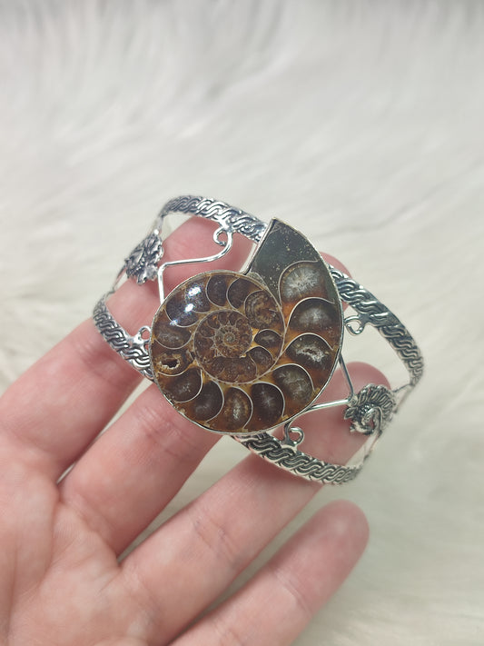 Brazalete baño de plata con amonite fósil - N° 16