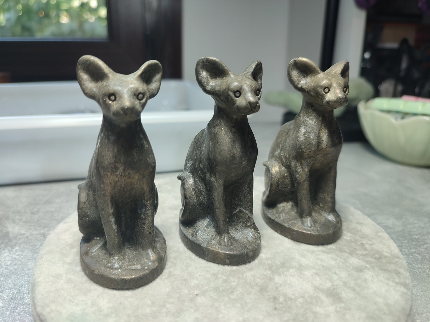 Sphynx tallado en Obsidiana o pirita - Bastet