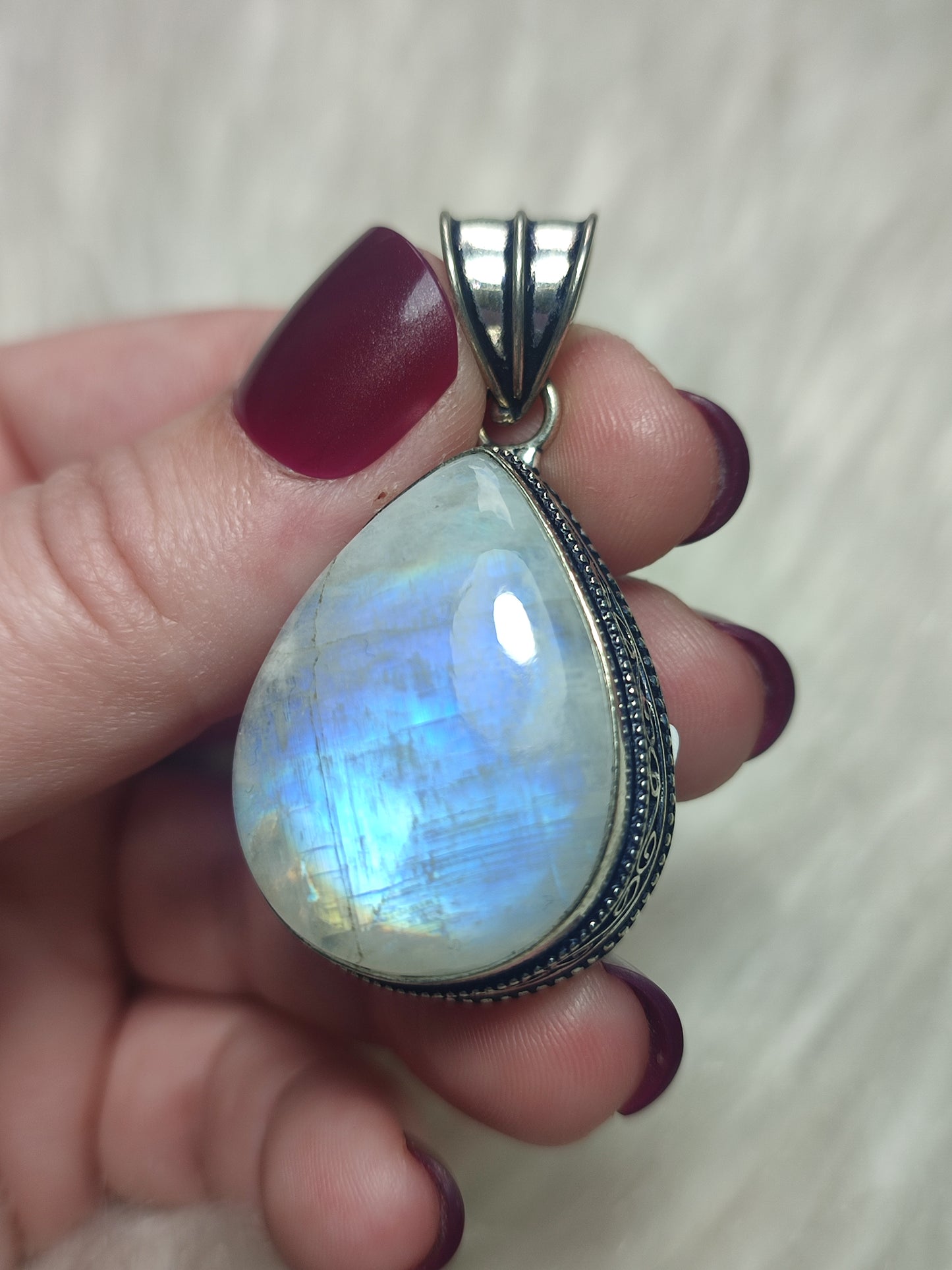Colgante baño de plata con piedra luna 2