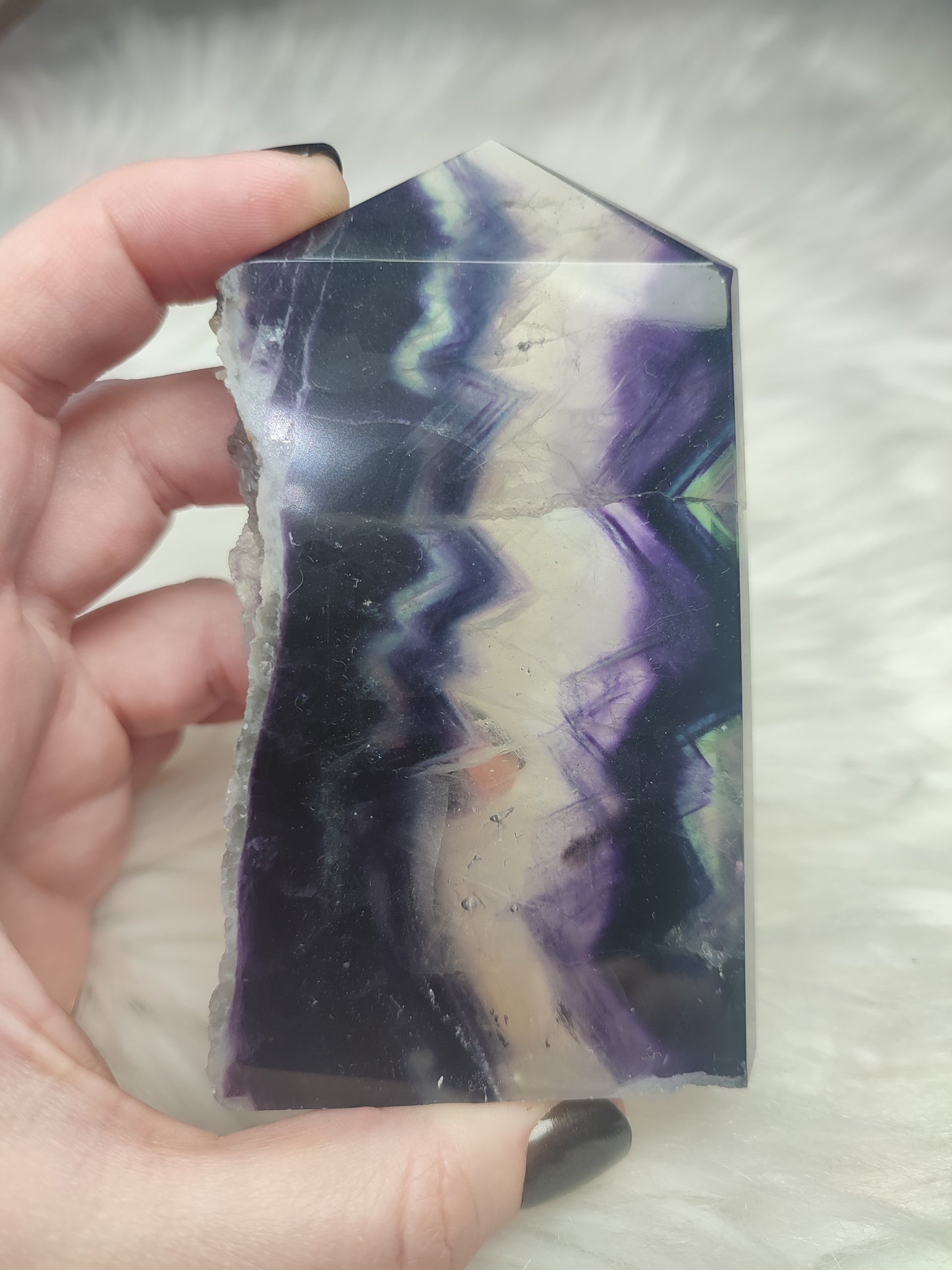 Punta fluorita semi pulida alta calidad 304 gramos