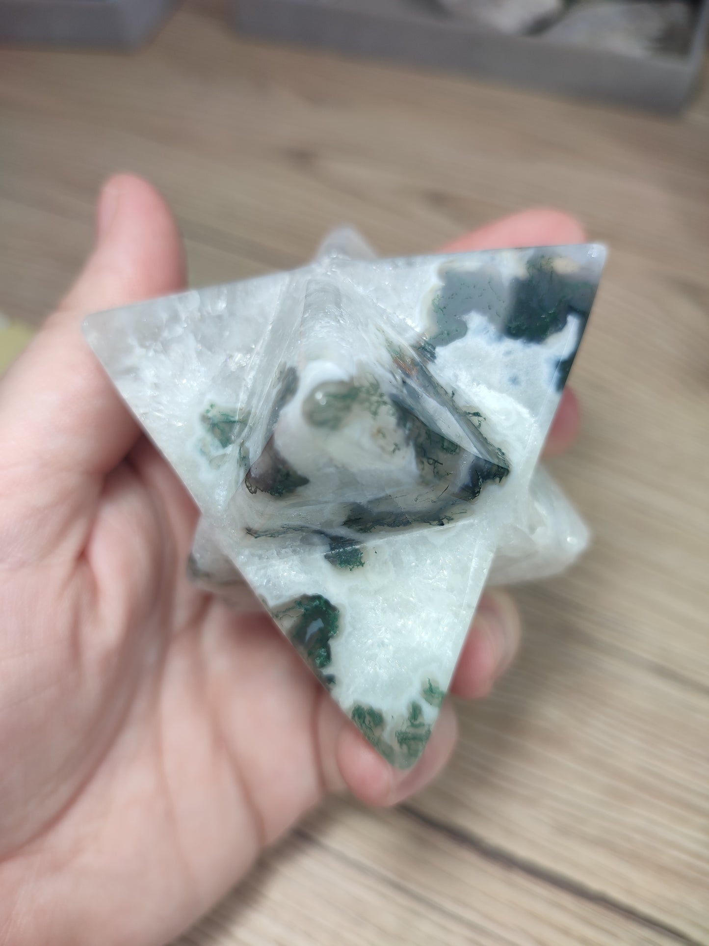 Merkaba ágata musgo con cristalizacion