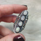 Anillo baño de plata con piedra luna triple