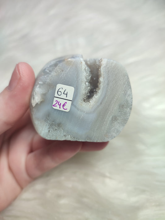 Ágata Cristalizada número 64