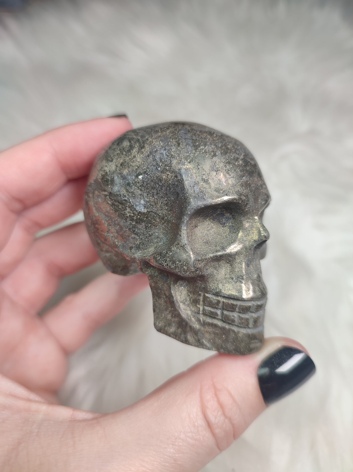 Calavera tallada en Pirita n°2 - 250 gramos aprox