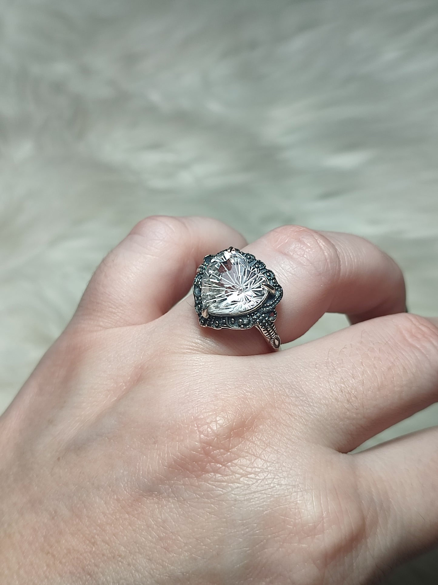 Anillo plata 925 con cuarzo facetado talla diamante