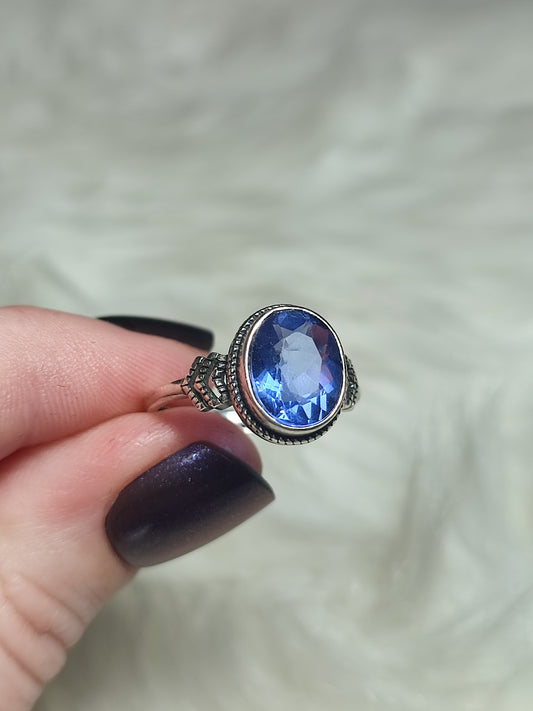 Anillo plata 925 con flúorita azul facetada - ajustable