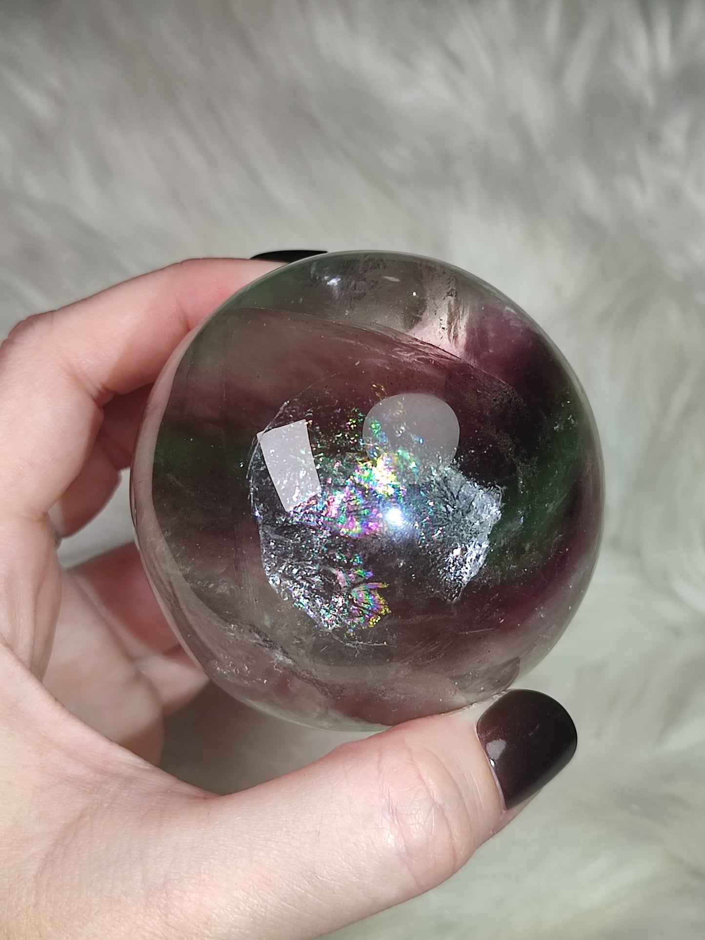 Hermosa esfera Flúorita arcoiris 585 gramos - VIDEO