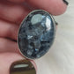 Anillo baño de plata con larvikita