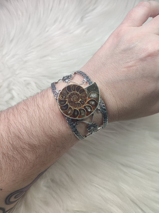 Brazalete baño de plata con amonite fósil - N° 16