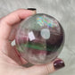 Hermosa esfera Flúorita arcoiris 585 gramos - VIDEO