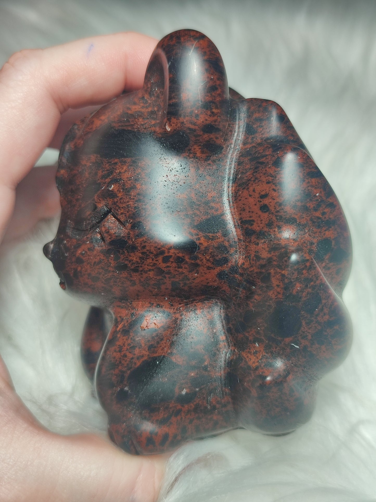 Kitsune tallada en obsidiana Caoba +600 gramos - VIDEO