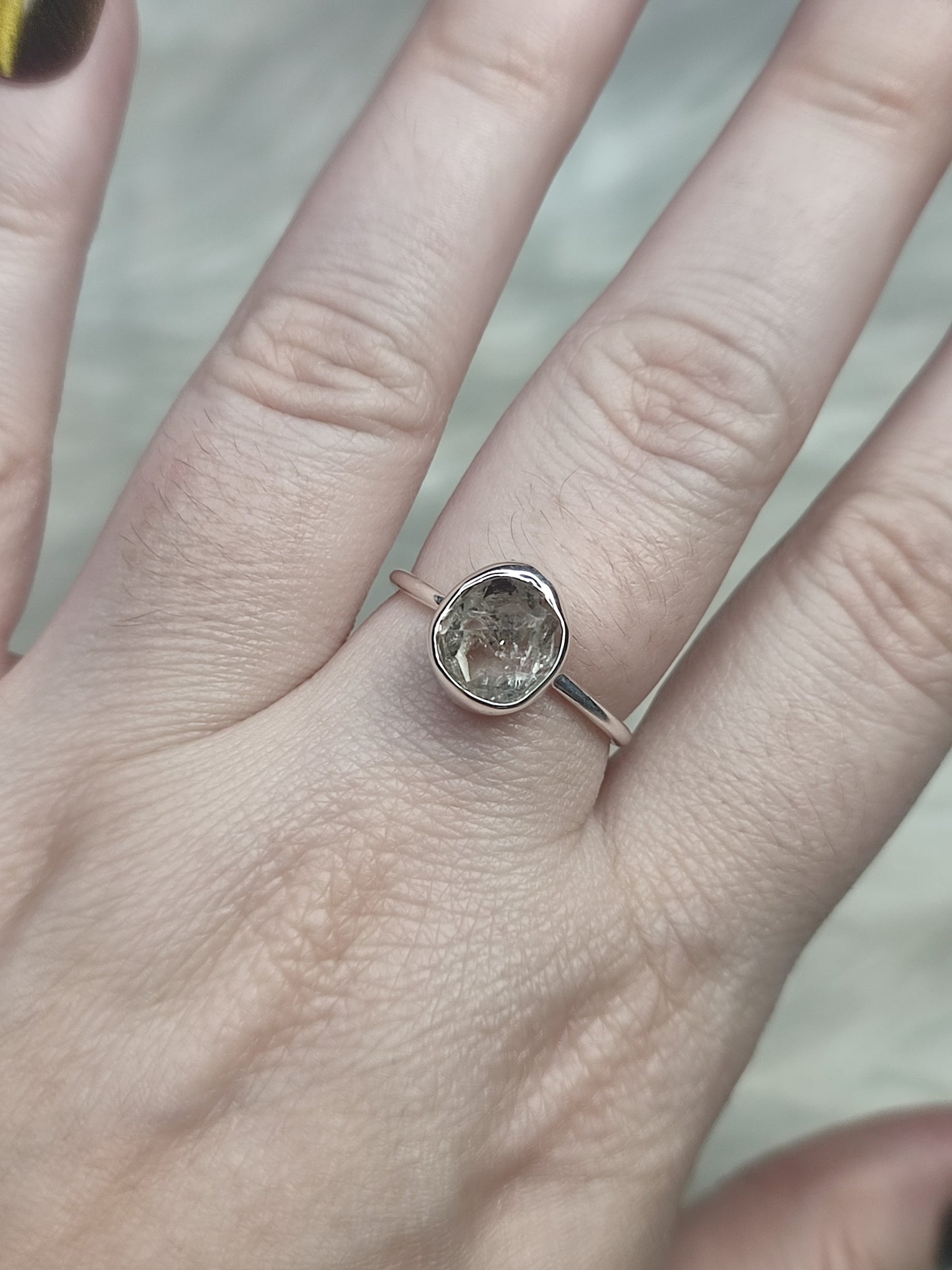 Anillo plata de ley 925 con herkimer - 19 mm diámetro
