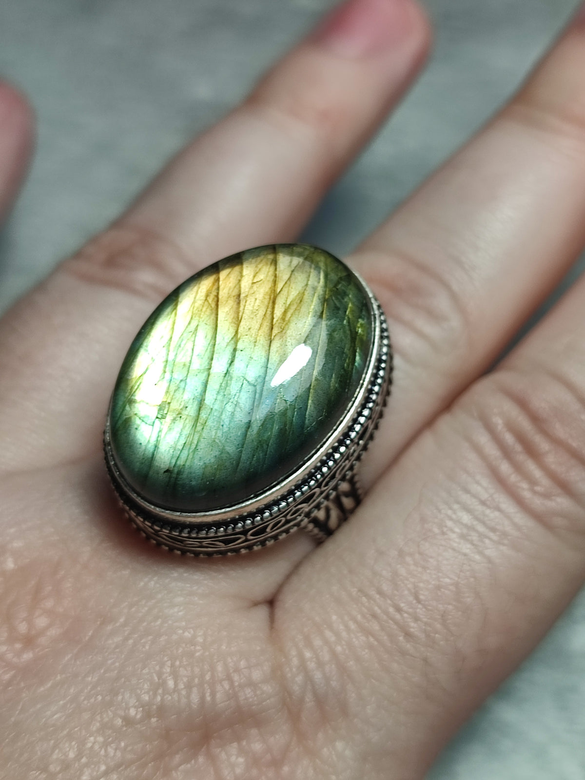Anillo baño de plata con labradorita n°1